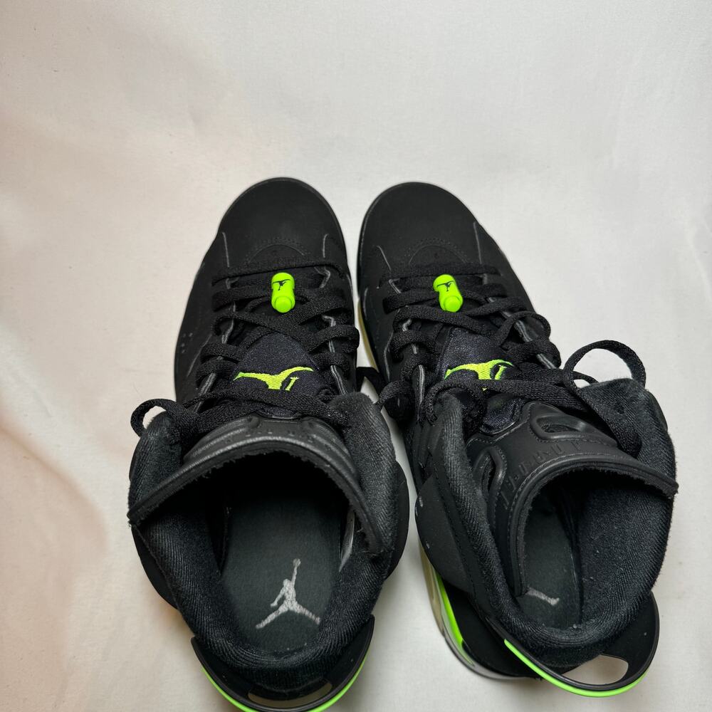 Size 10.5 - Nike Air Jordan 6 Retro Electric Green Men's Shoes - Picture 6 of 10
